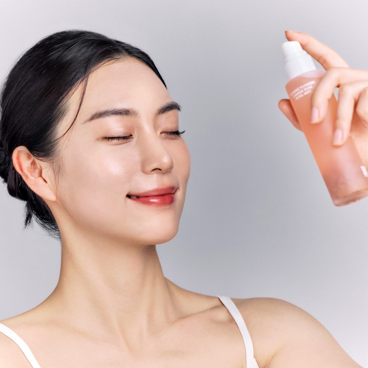 Organic Flowers Damask Rose Petal Mist · Whamisa | MiiN Cosmetics