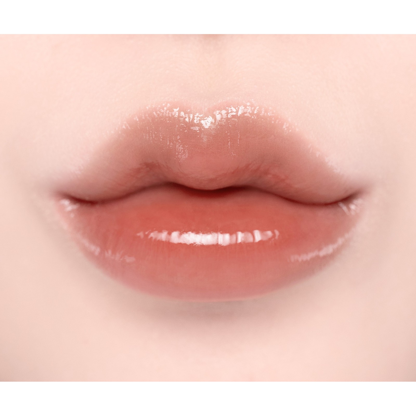 Rossetto gloss volumizzante - Laka | MiiN Cosmetics