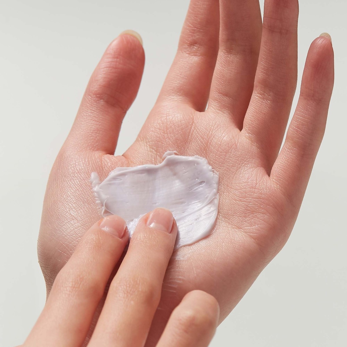 Artisan's Hyssop Blurring Cream · Arencia | MiiN Cosmetics