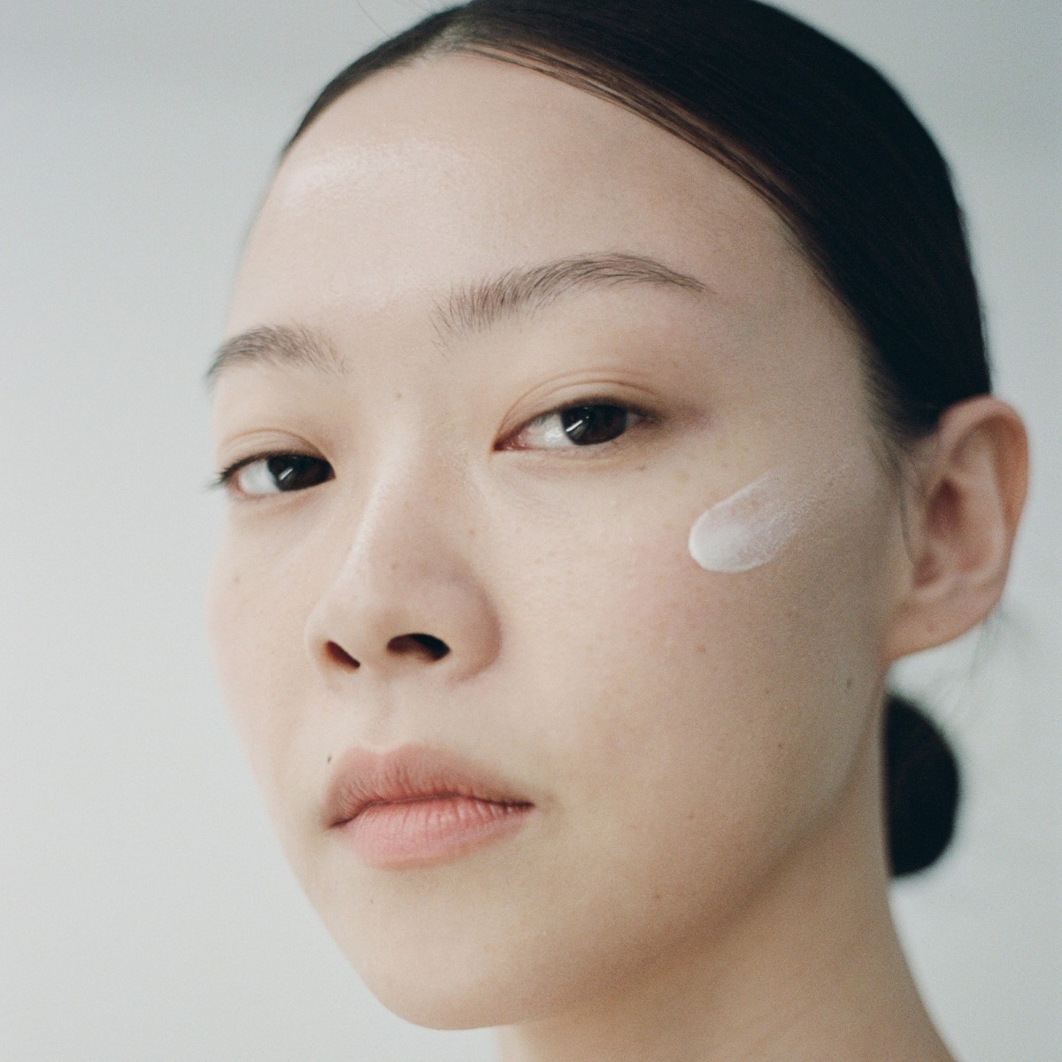 Vegan Bamboo Peptides Barrier Sunscreen SPF50+ Pa++++ · Hyeja | MiiN Cosmetics