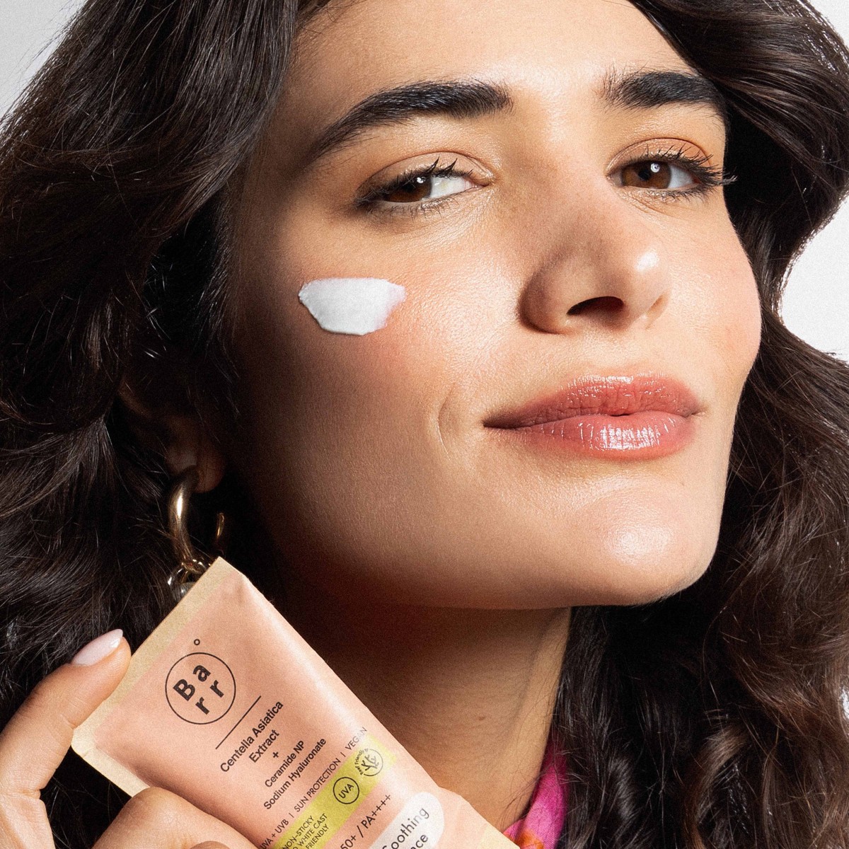 Centella Soothing Sun Essence - Barr | MiiN Cosmetics