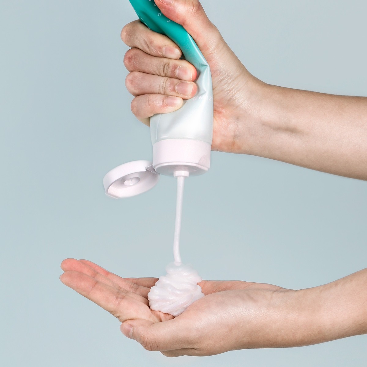 Detergente viso dal ph neutro con acido ialuronico per pelli sensibili - Mizon | MiiN Cosmetics