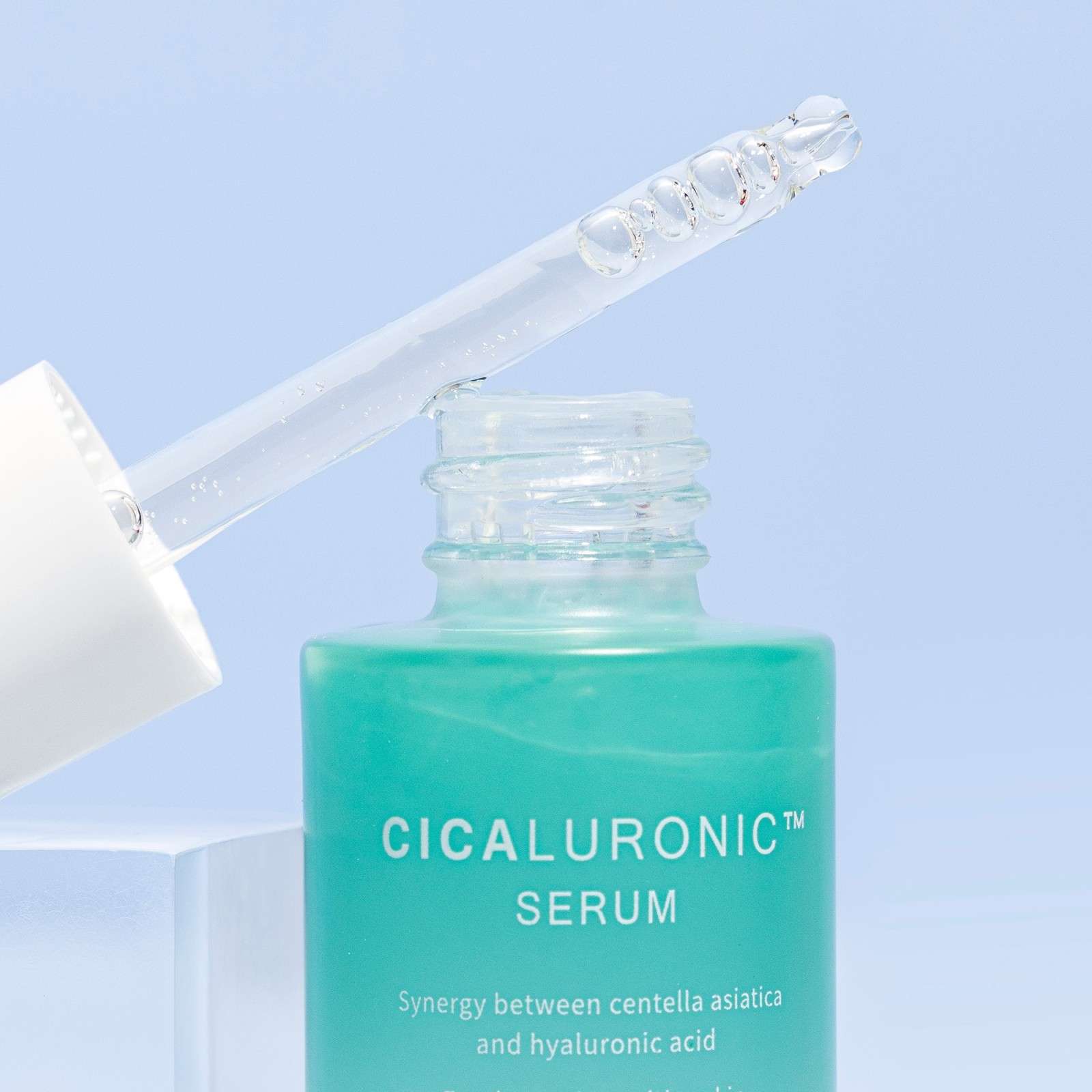 Cicaluronic Serum - Mizon | MiiN Cosmetics