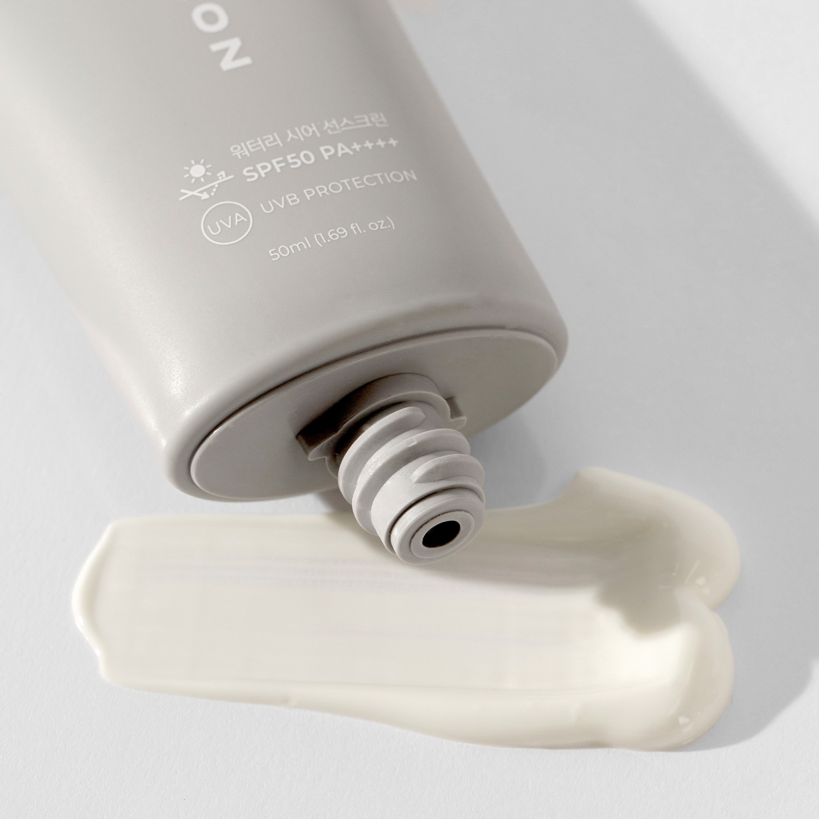 Protezione solare Inout Watery Sheer · Mizon | MiiN Cosmetics