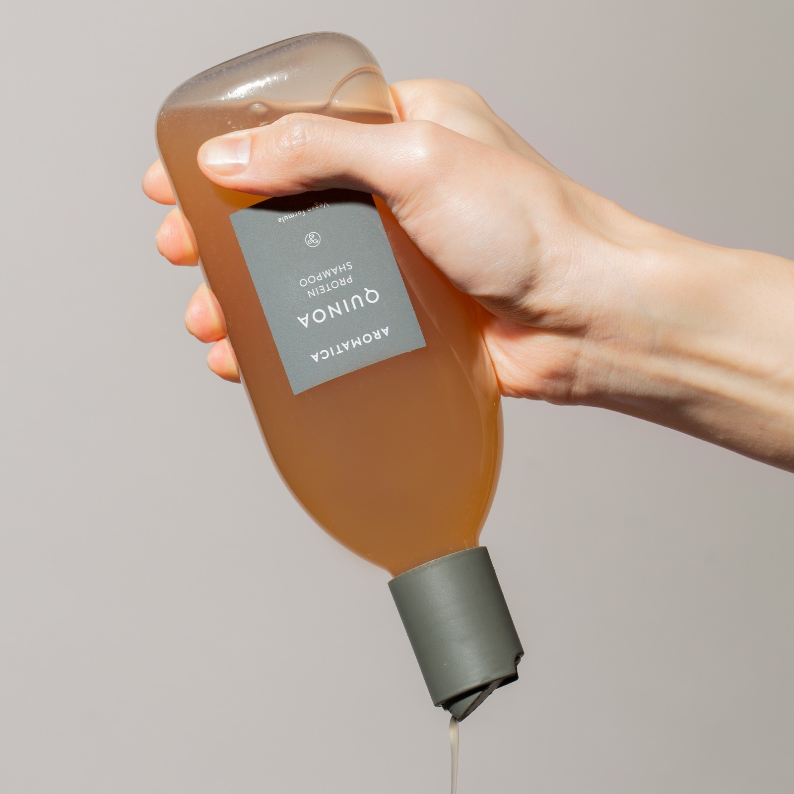 Quinoa Protein Shampoo - Aromatica | MiiN Cosmetics